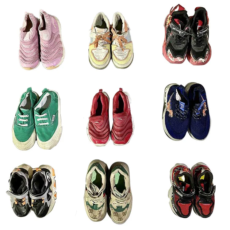 Scarpe per bambini usate