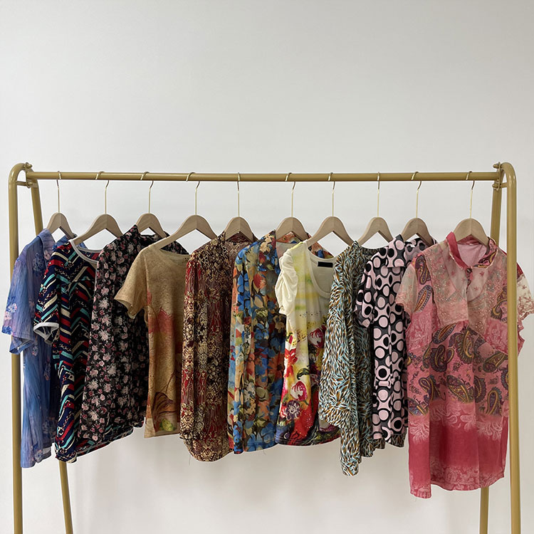 Top elastico da donna usato
