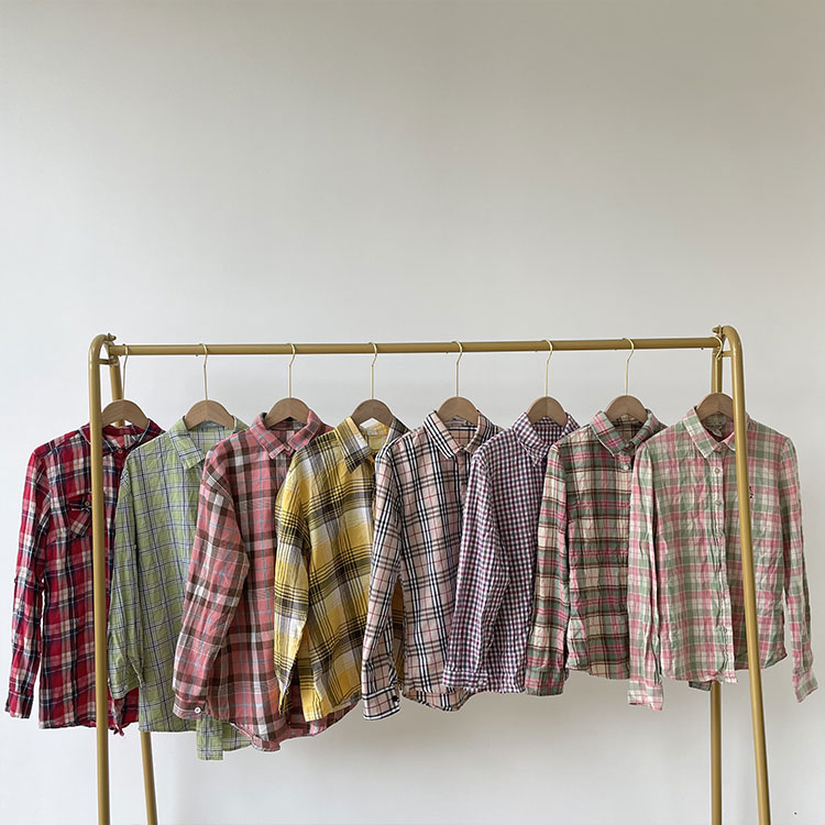 Camicia a maniche lunghe scozzese da donna usata