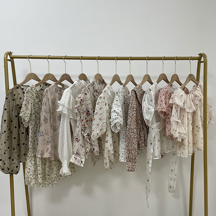 Camicetta di seta da donna usata